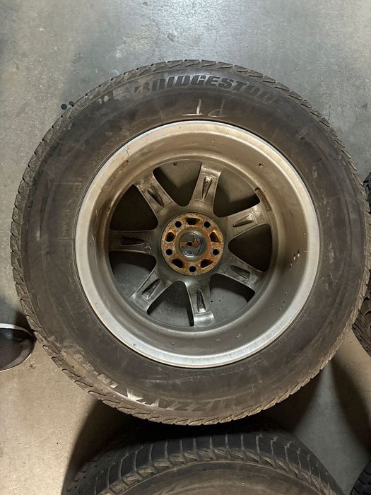 Opony zimowe z felgami na Honda CR-V