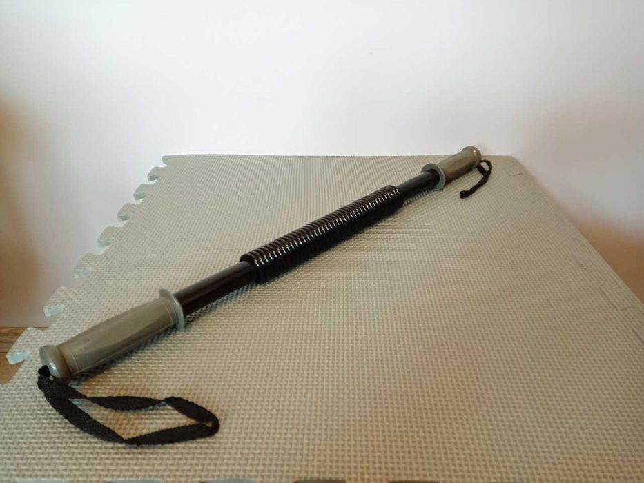 Sprężyna do ćwiczeń klatki piersiowej