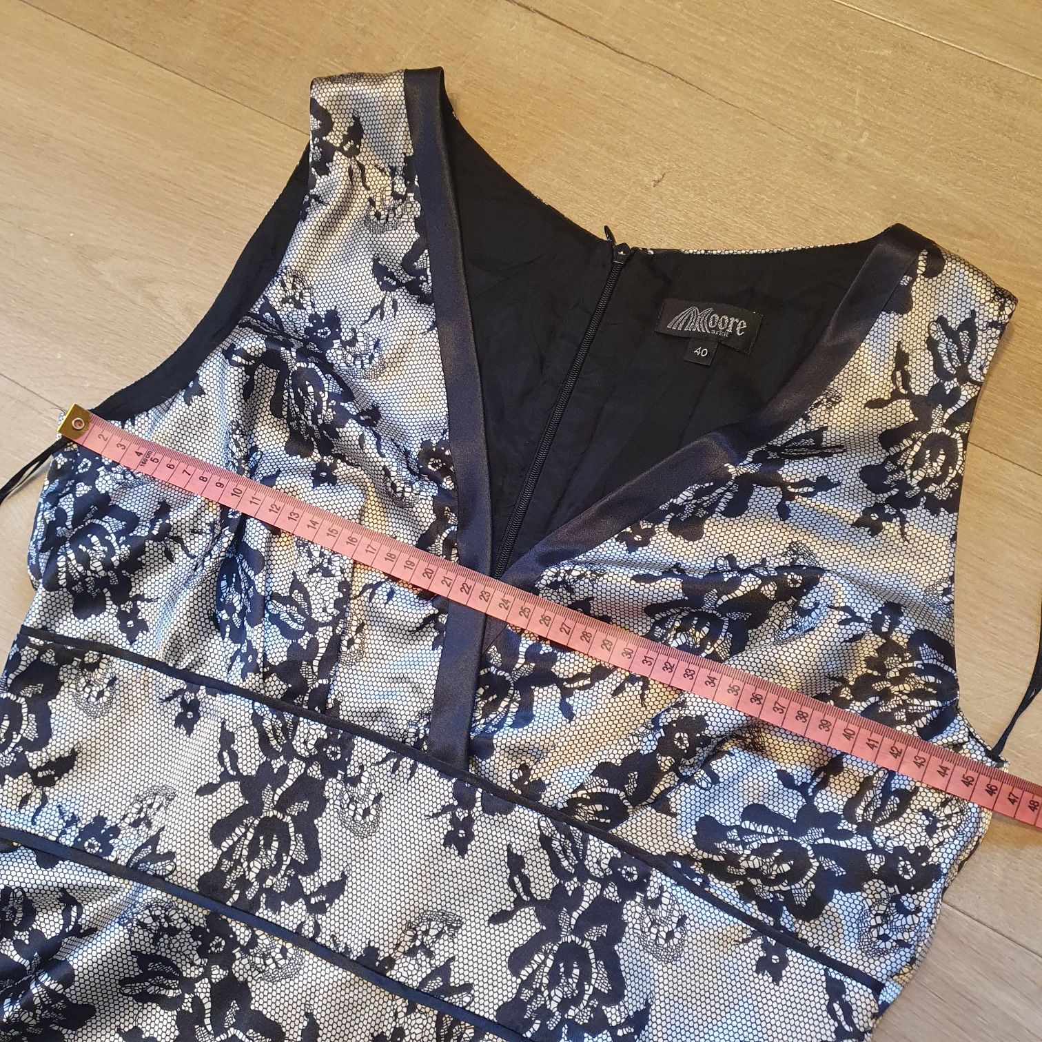 Sukienka roz 40 L połysk sylwestrowa elegancka
