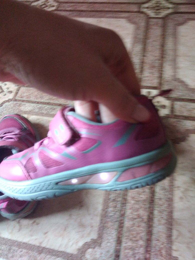 Buty sportowe adidasy lekkie dla bliźniaczek r 27 cena za obie