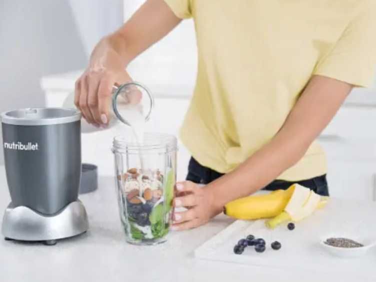 блендер 900 Вт NutriBullet для смузи мощный измельчитель персональный