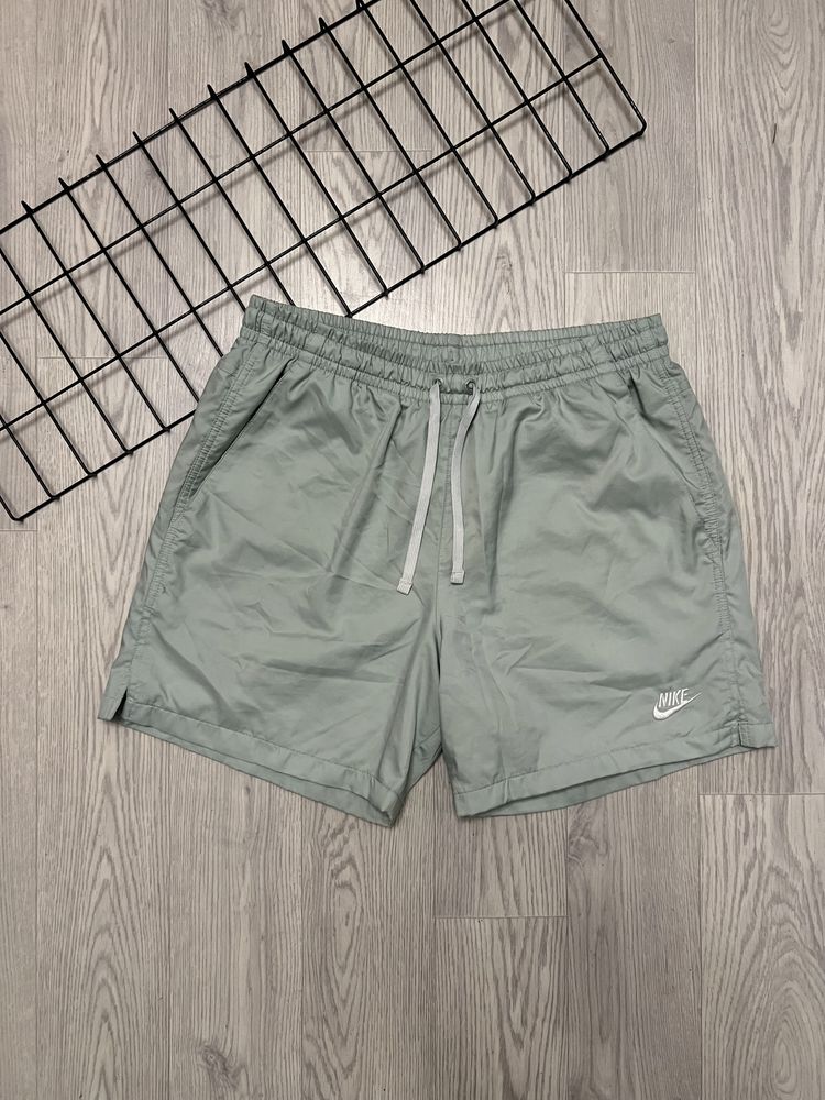 Шорти Nike Men's Club Essentials Woven Flow M Найк