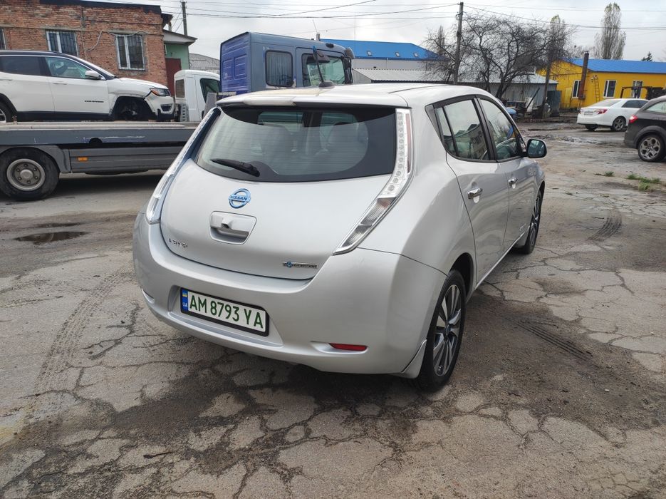 Nissan Leaf Ніссан Ліф