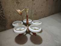 Lampa. sufitowa zlota