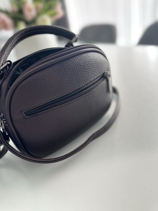 Жіноча шкіряна сумочка