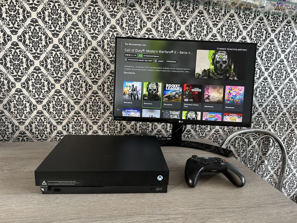 Ігрова приставка Xbox One X | 1TB
