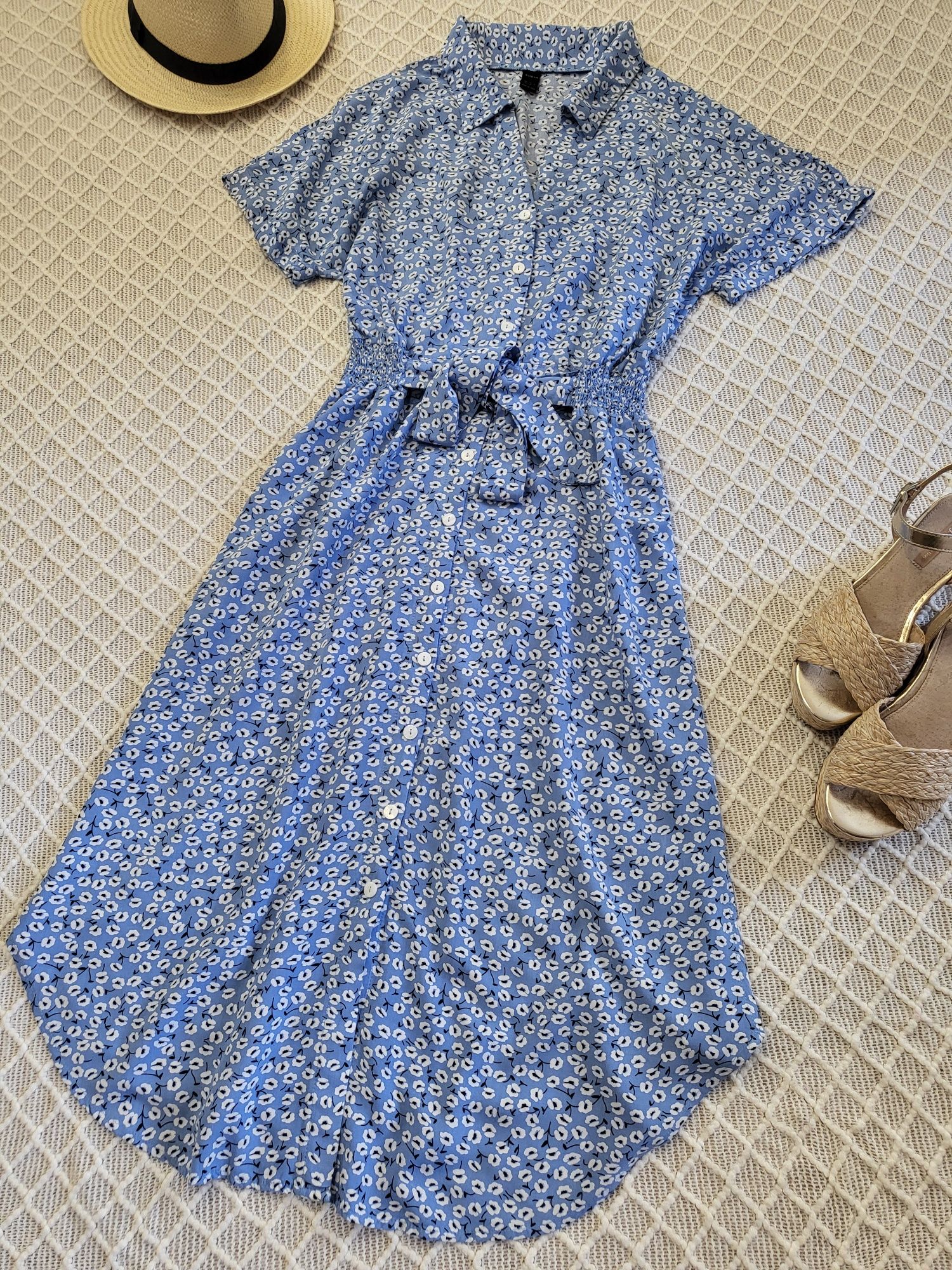 Натуральное голубое миди платье на пуговках shein