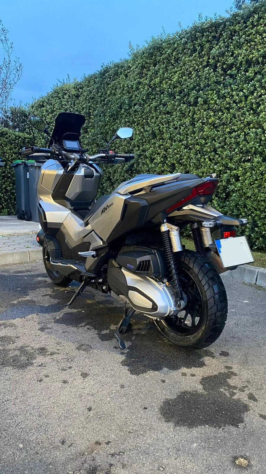 HONDA  ADV  350cc