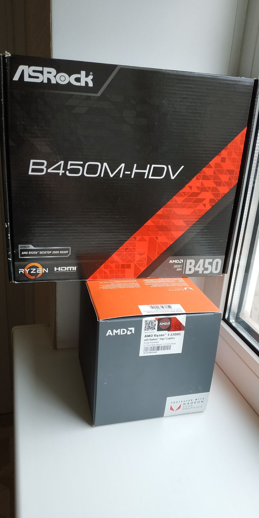 Продам комплект Ryzen 3 2200g +AsRock b450m-hdv rev.1.0