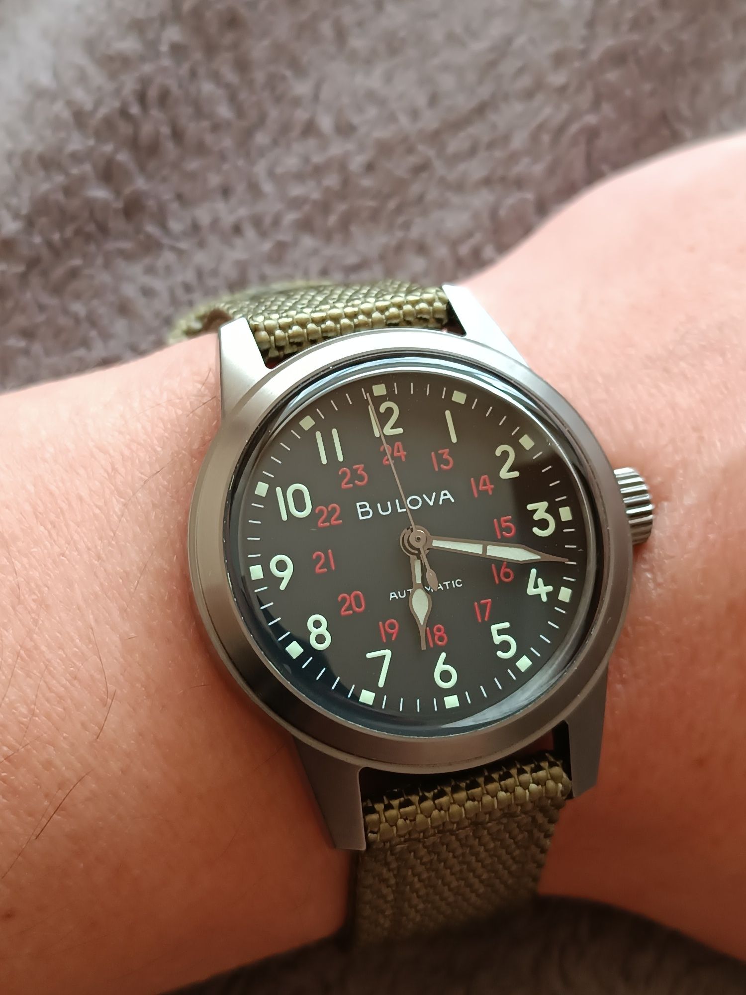 Часы механические BULOVA 98A255 Military Hack