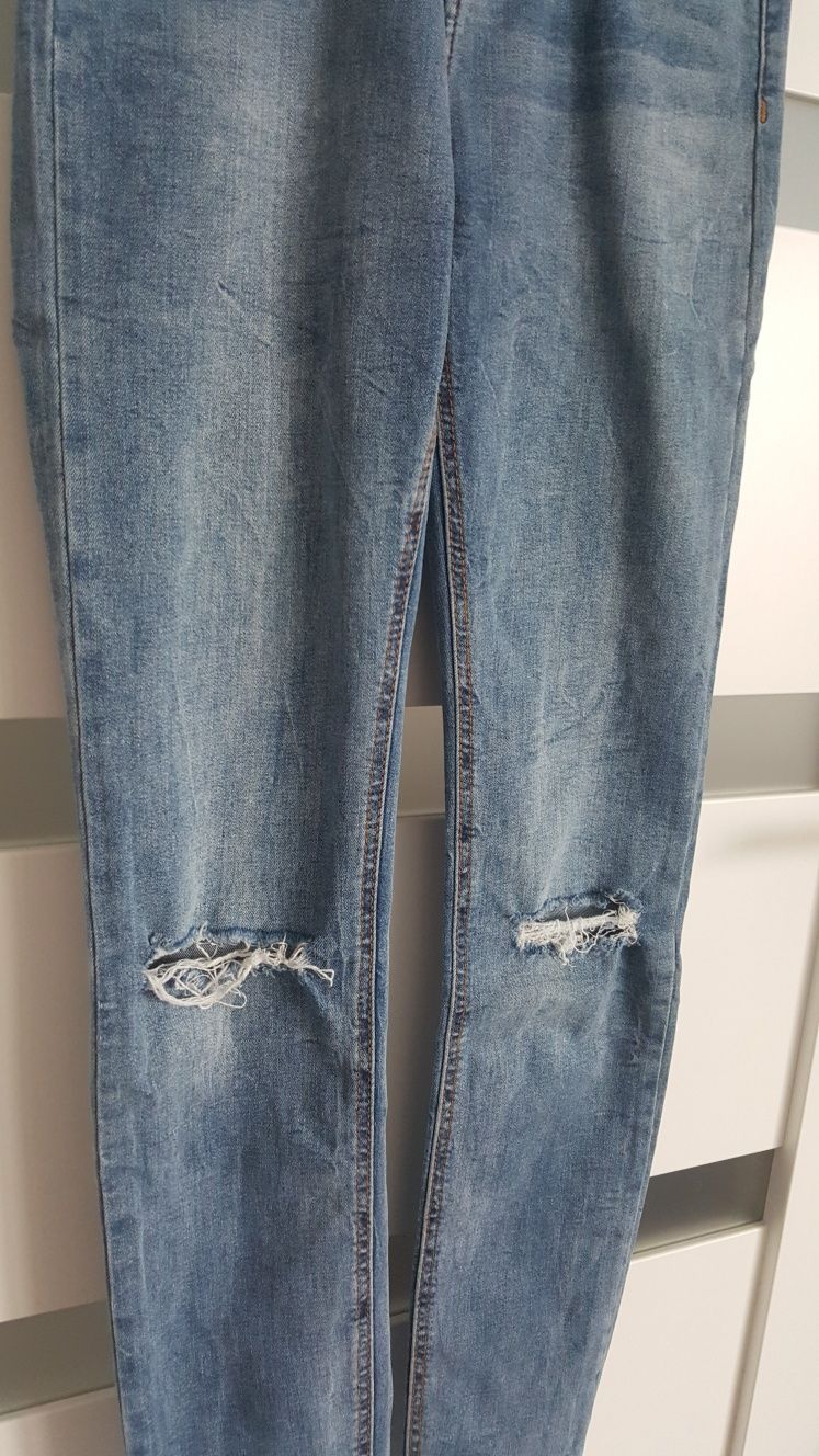 Spodnie jeansy fabryczne dziury Bershka r.34 xs