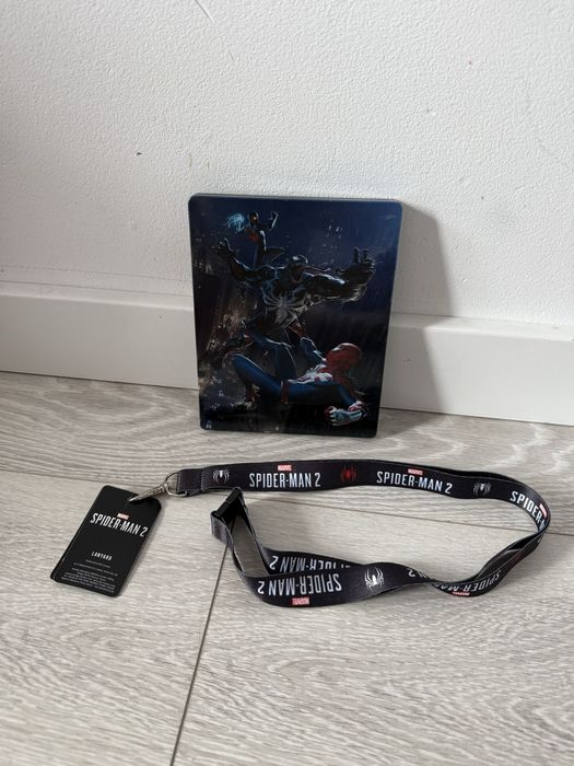 Zestaw kolekcjonerski spider-man, steelbook, smycz, zeszyt, notatnik