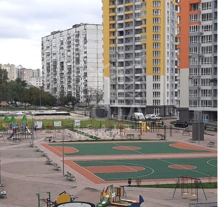 Простора 1к.квартира, вул. Каховська 62А, метро Лівобережна