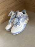 Air Jordan 4 Retro ,, Forget Me Not” sneakersy