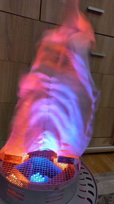 Продаю Bob Led Chauvet огонь