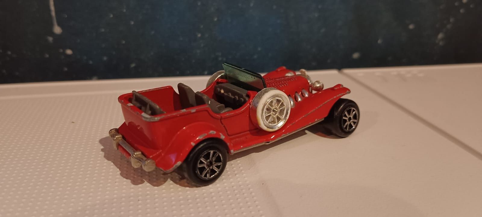 Majorette excalibur 1:56