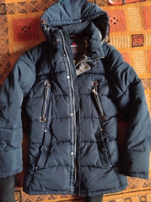 Продам зимову чоловічу куртку