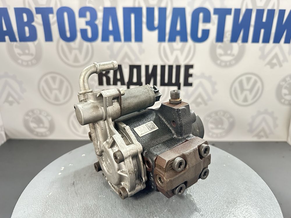 Насос паливний дизель 1.6 TDI CAY CAYC ТНВД Octavia Caddy Golf Touran
