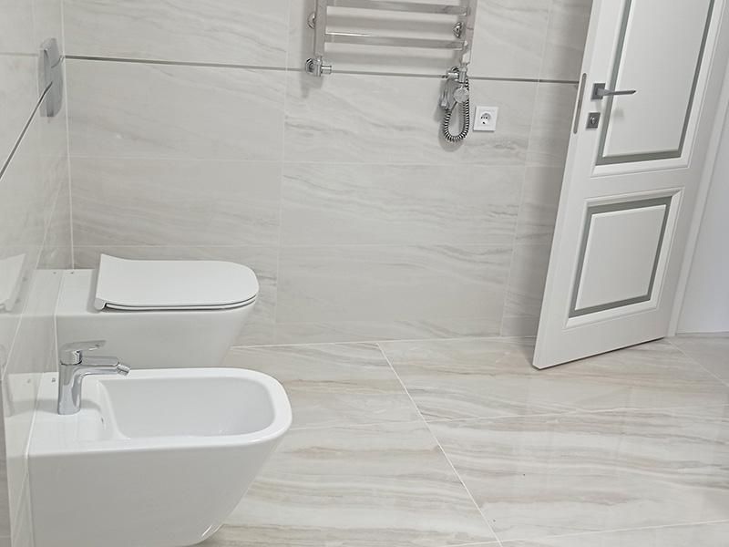 Укладання плитки швидко, надійно та якісно.  Плиточні роботи під ключ.