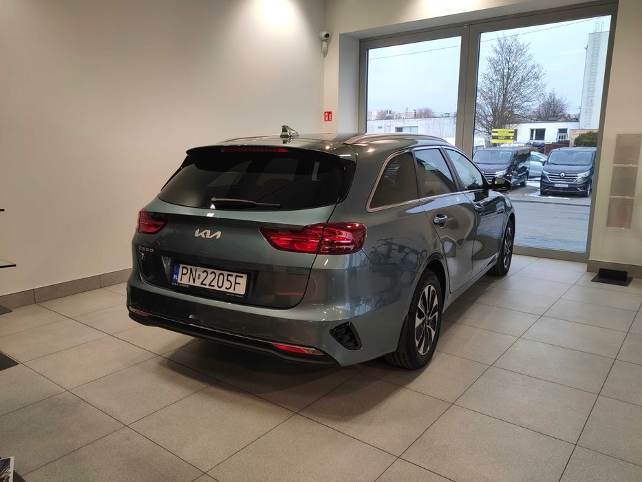 Wypożyczalnia samochodów i busów 9-osobowych