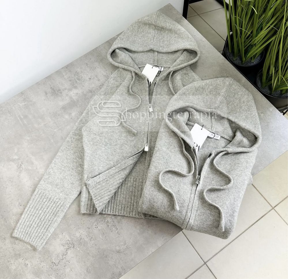 Zara сіра кофта с