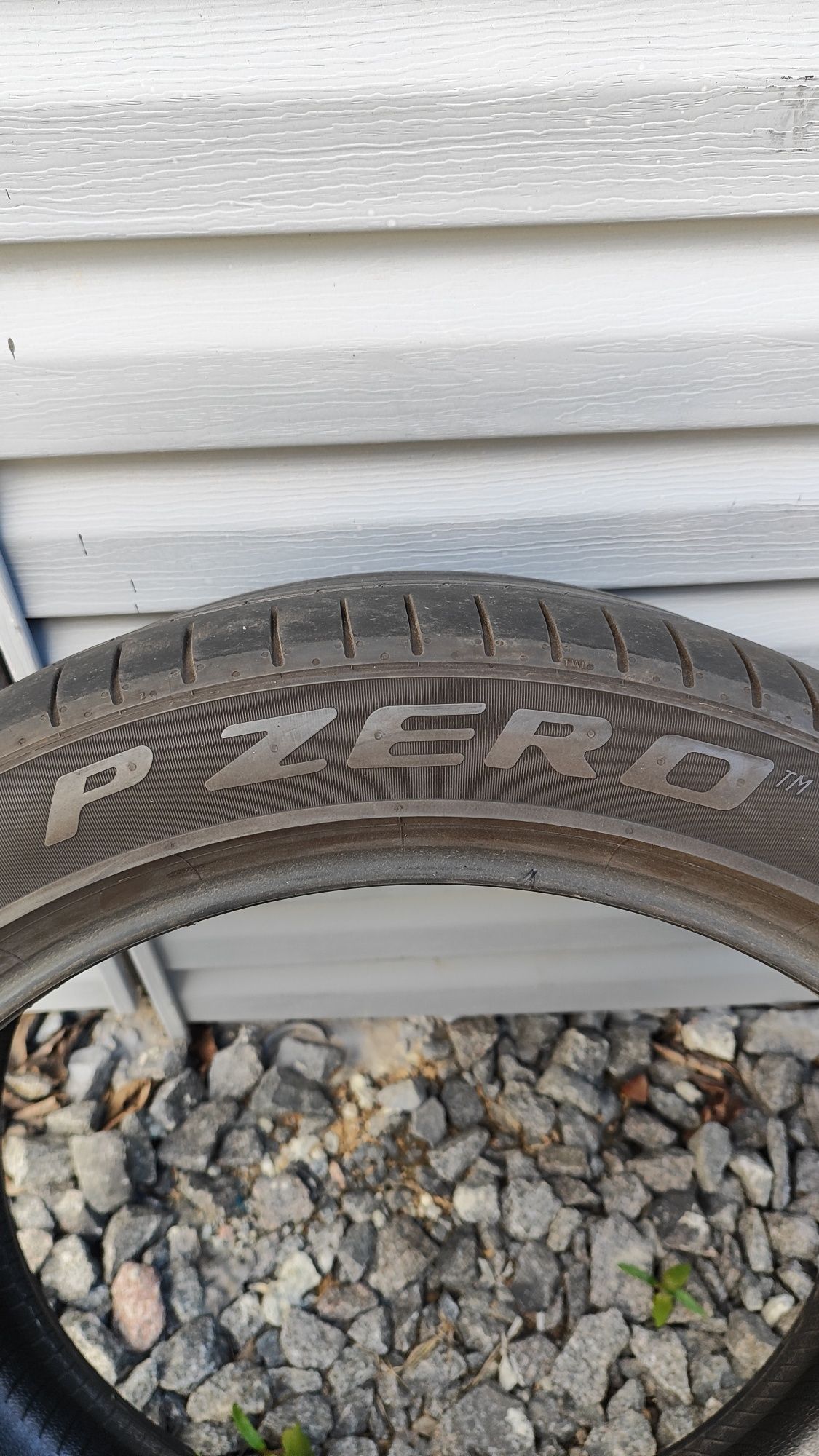 Шини Pirelli літні 265/40 R20