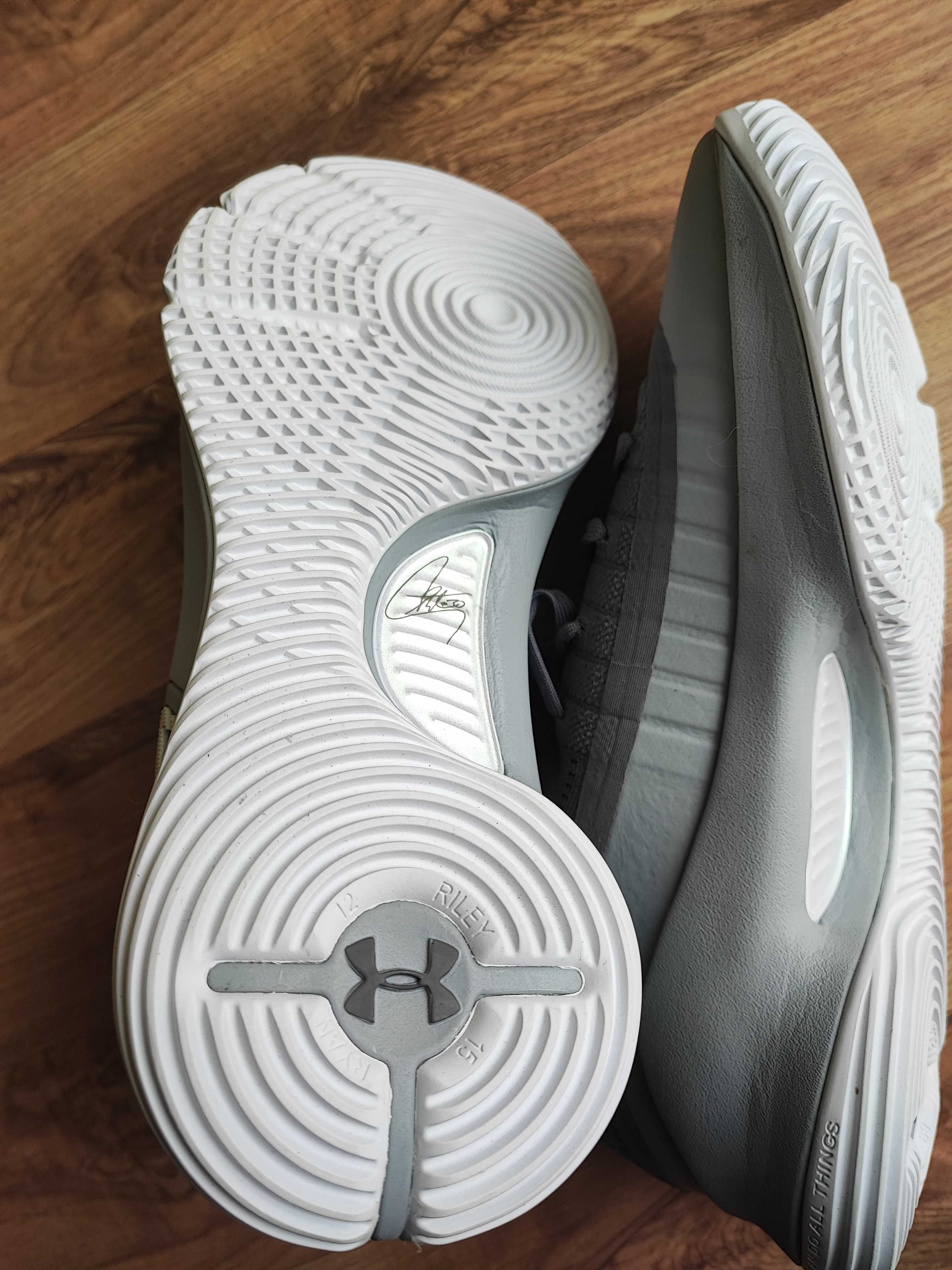 Under armour curry 4