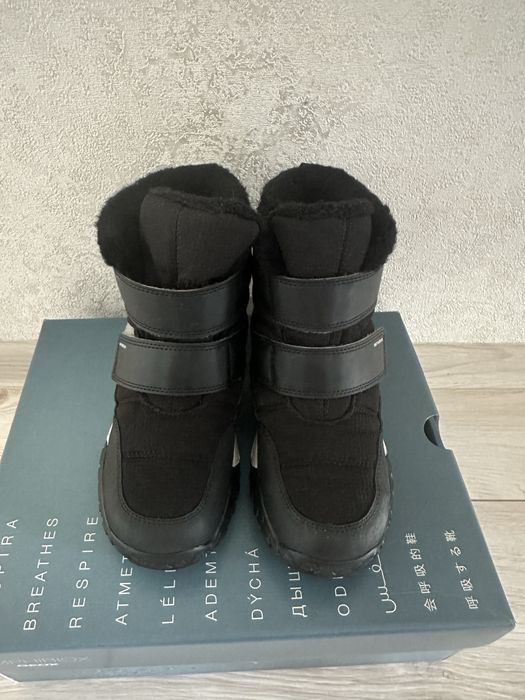 Дитячі зимові черевики Geox