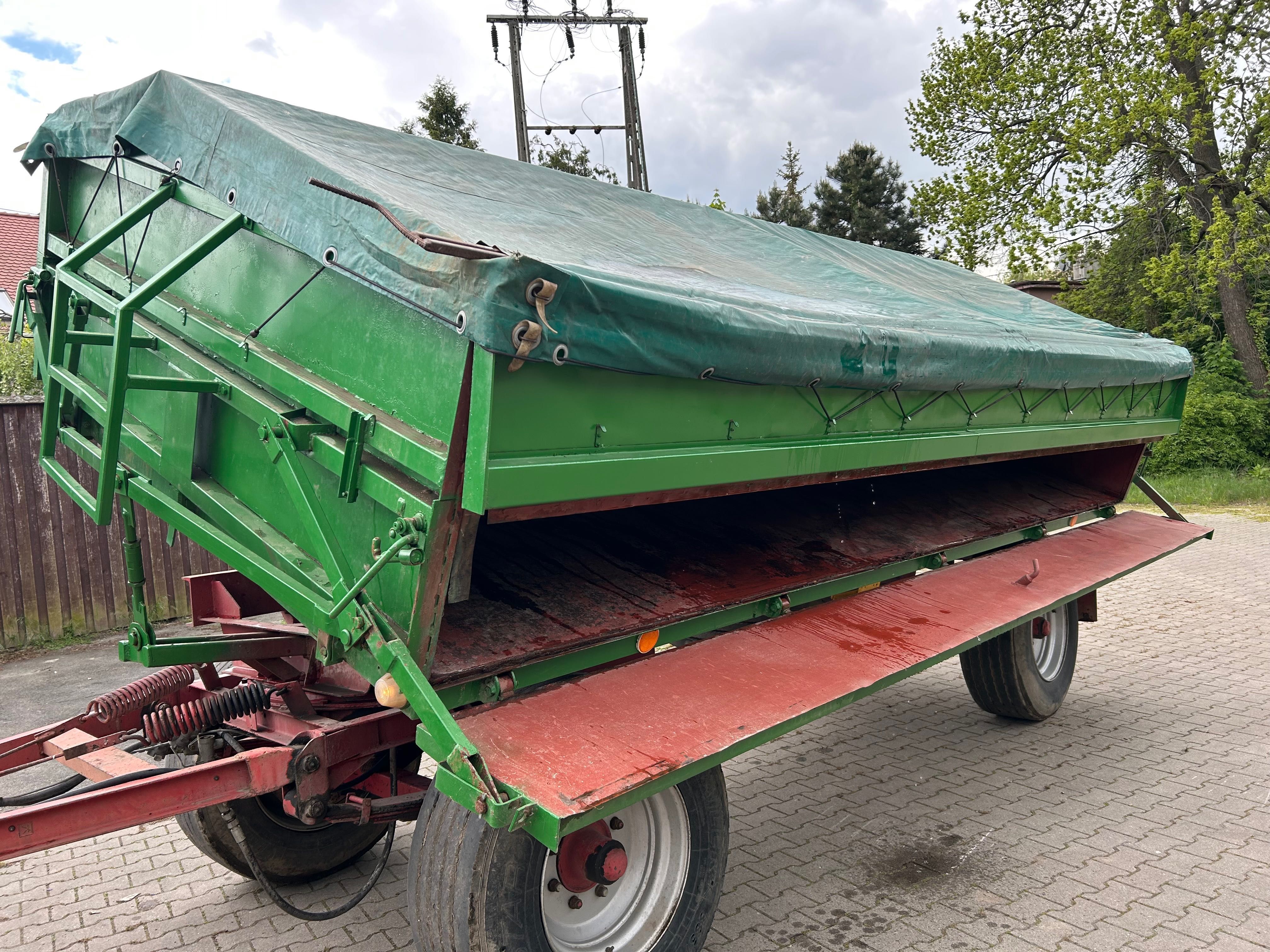 Przyczepa ciężarowa rolnicza HL 8011
