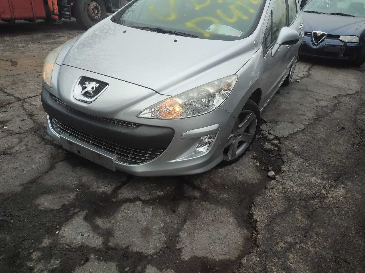 Розборка, запчастини, передній бампер Peugeot 5008 3008 308 207