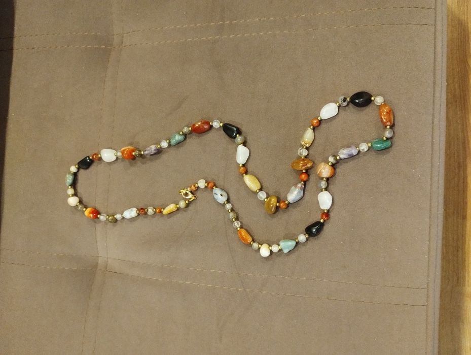 Бусы из натурального агата