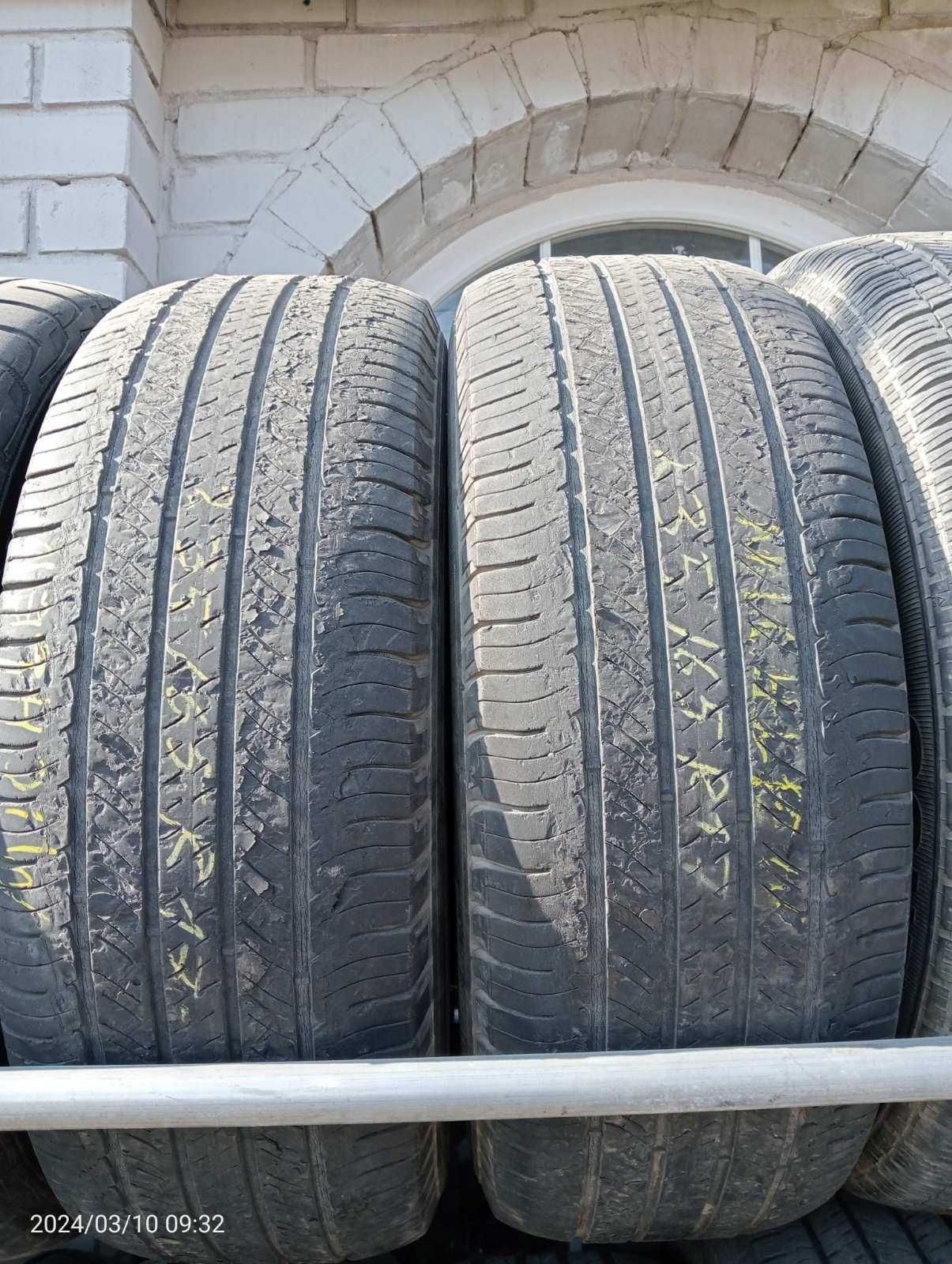 235/65 R17 Michelin пара всесезон