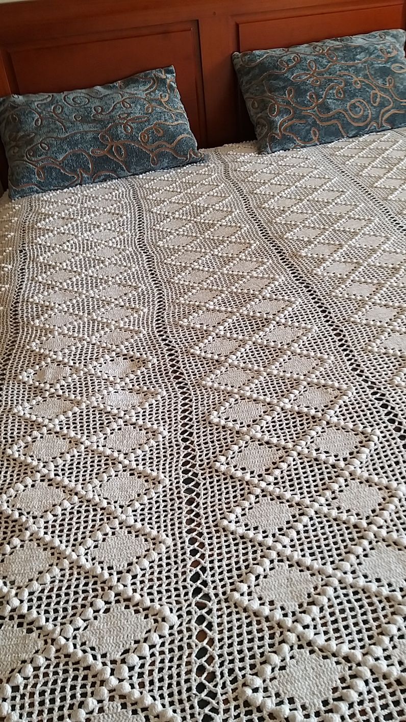 Vendo colcha feita à mão