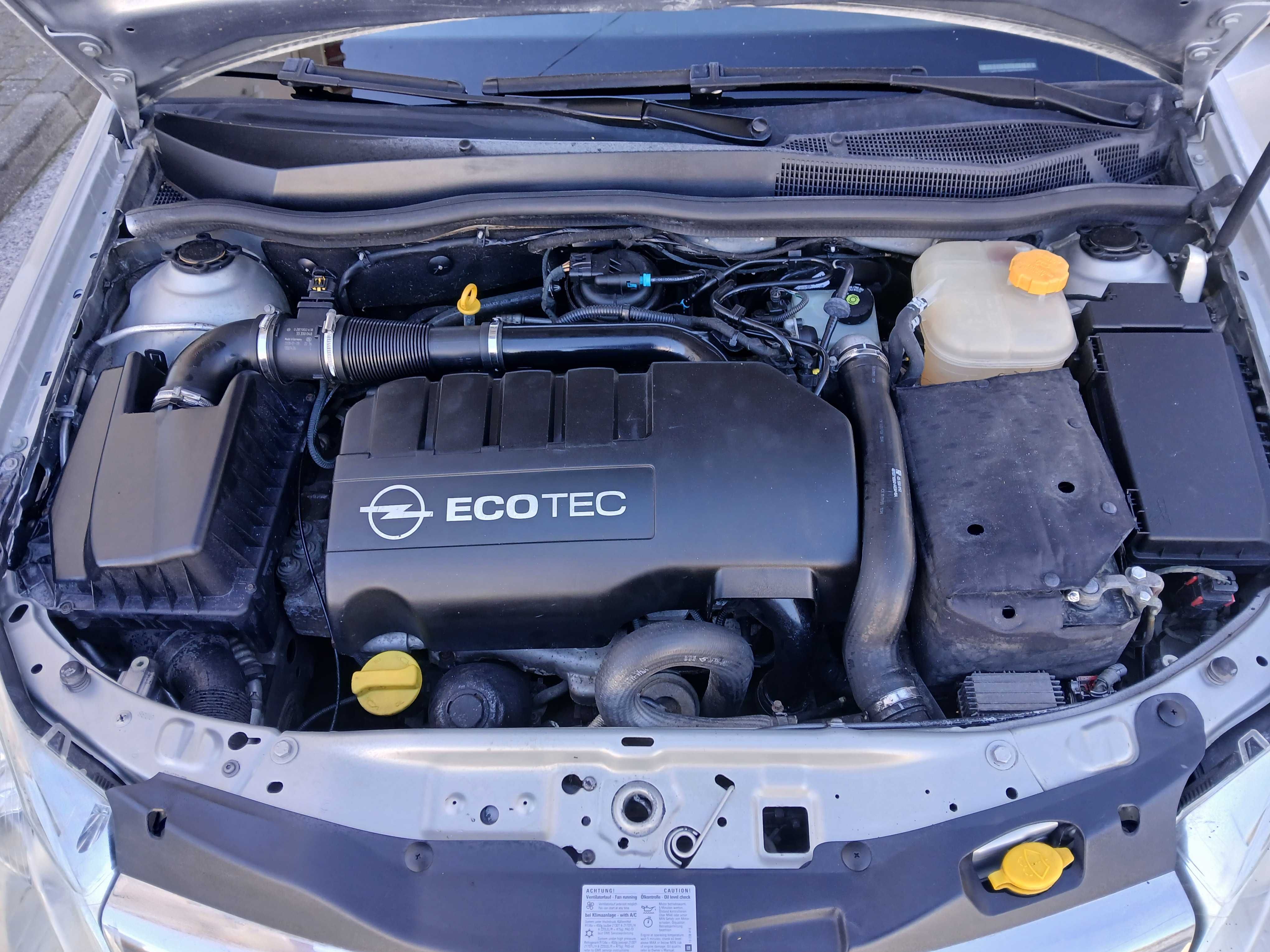Opel Astra Gtc 5 lugares