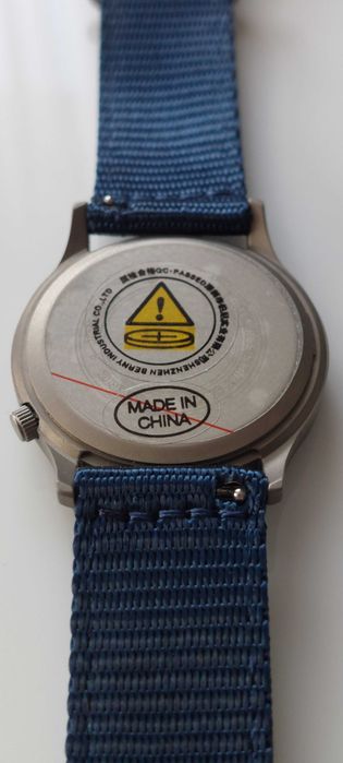Ultralekki tytanowy zegarek Berny Khaki Field homage (Seiko TMI VH31)