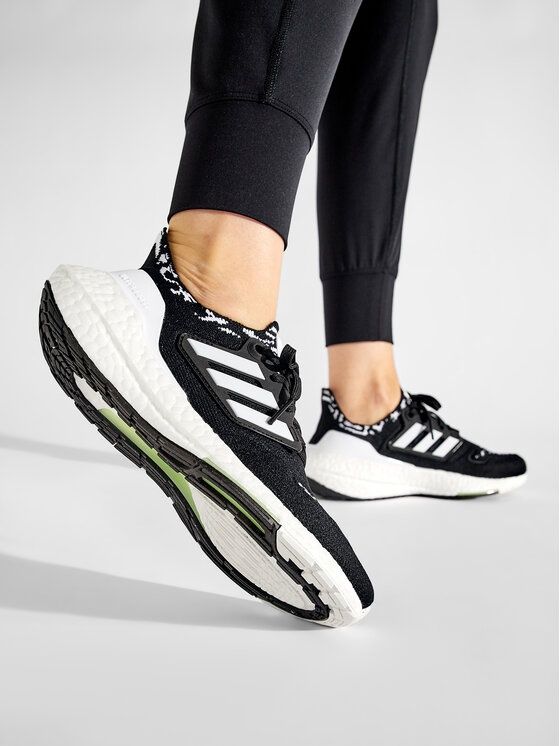 Kicksy Adidas Ultraboost 22 EUR 37 1/3 CM 23