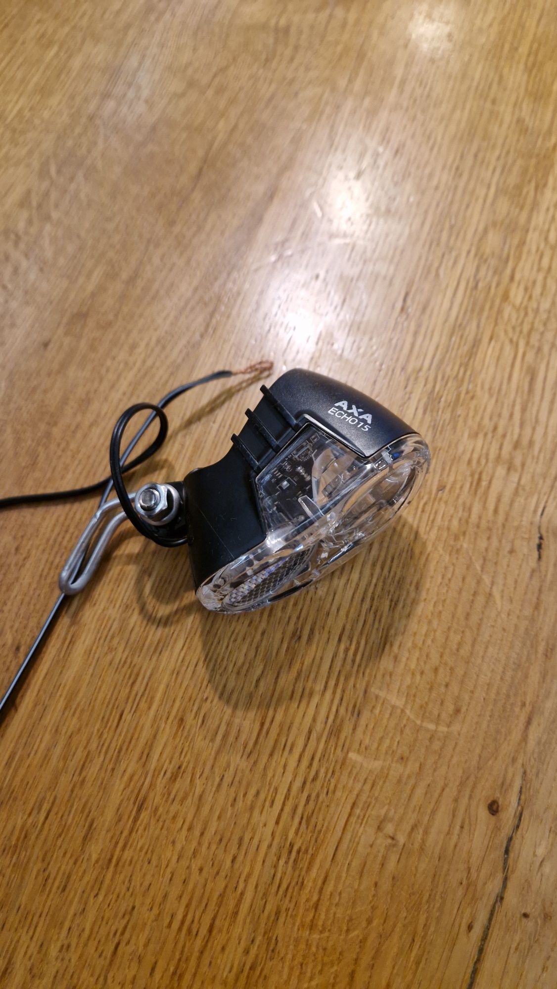 Lampka rowerowa na prądnicę/dynamo Axa Echo 15 stan bdb