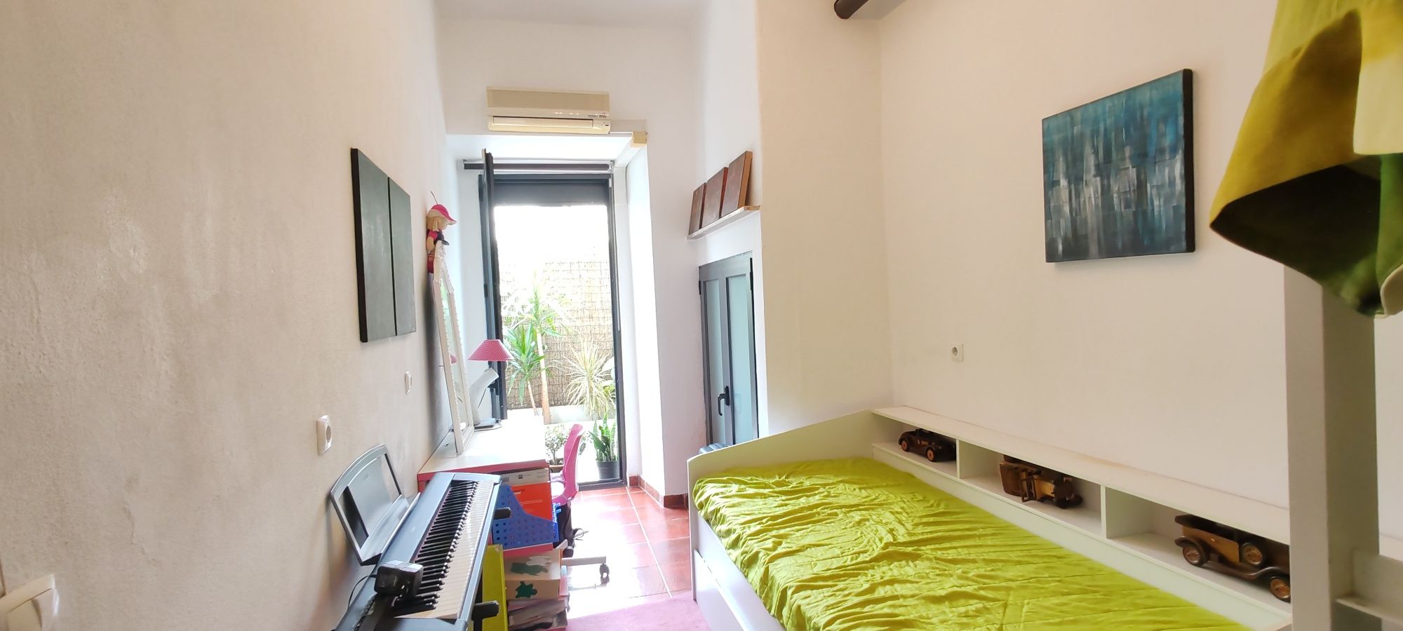 T3+2 mobilado com 150m2 + terraço 22m2 junto ao Metro Alameda