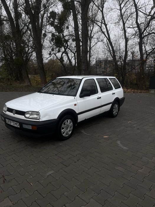 Продаю Volkswagen Golf 3