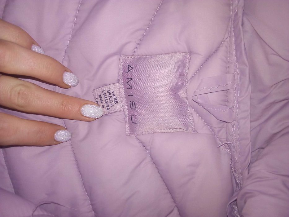 Куртка жіноча лілового кольору