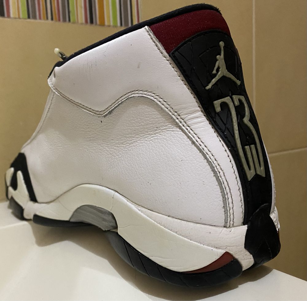 Nike Jordan XIV retro