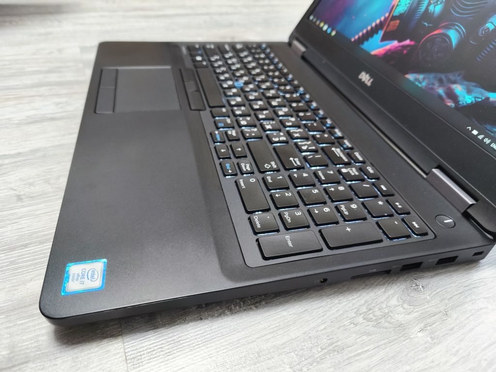 Мощний ноут i7+AMD/16GB/FullHD IPS/гарний стан/великий ноутбук