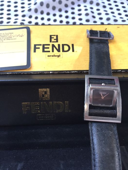 Часы женские, наручные