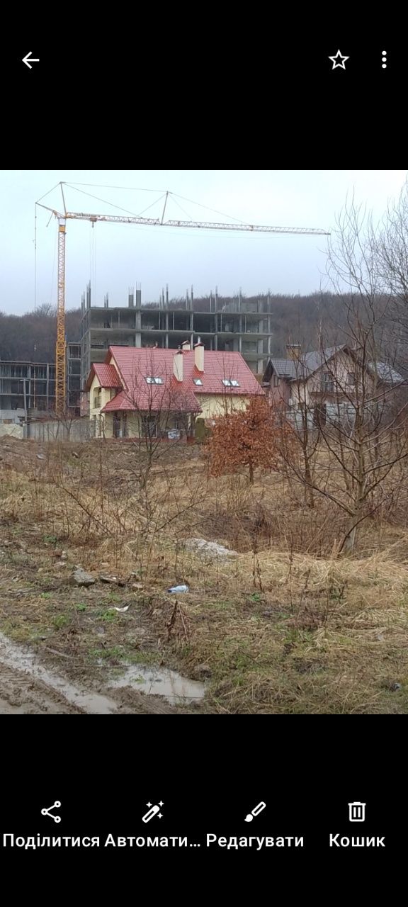 Будинок Винники Льв. обл. (біля госпіталю).