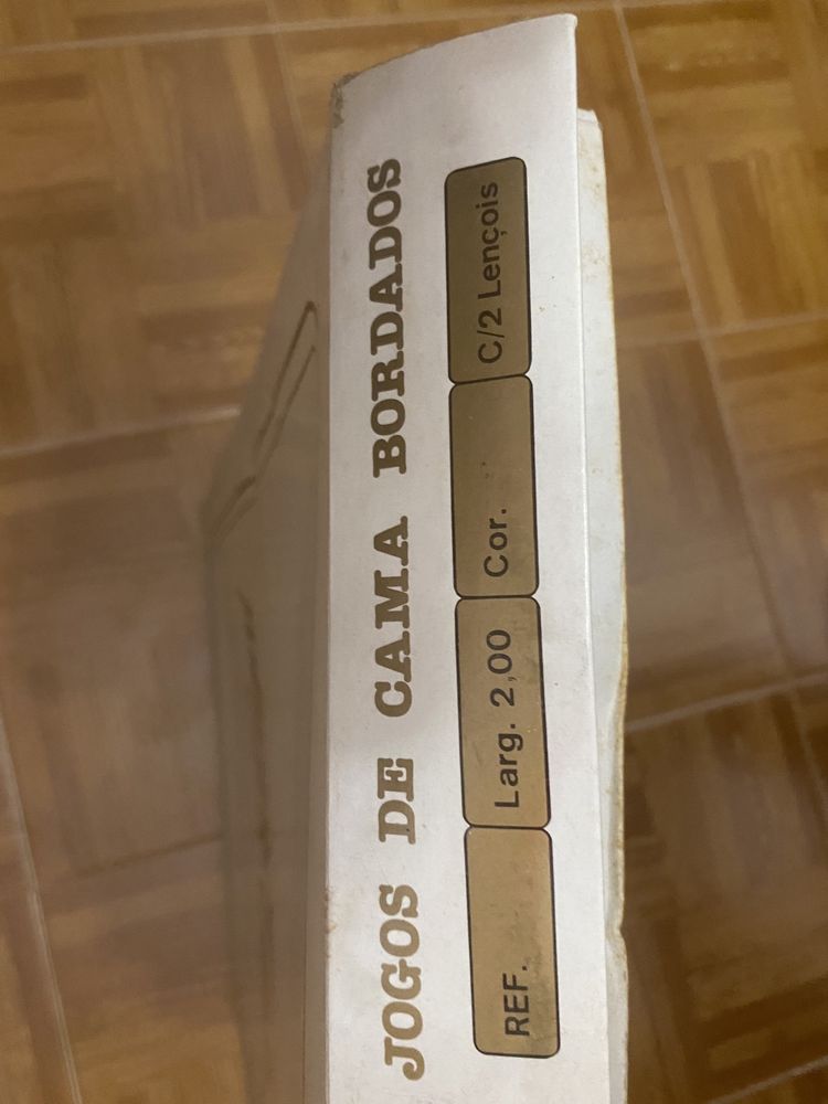 Jogo de Cama Bordado Rosa