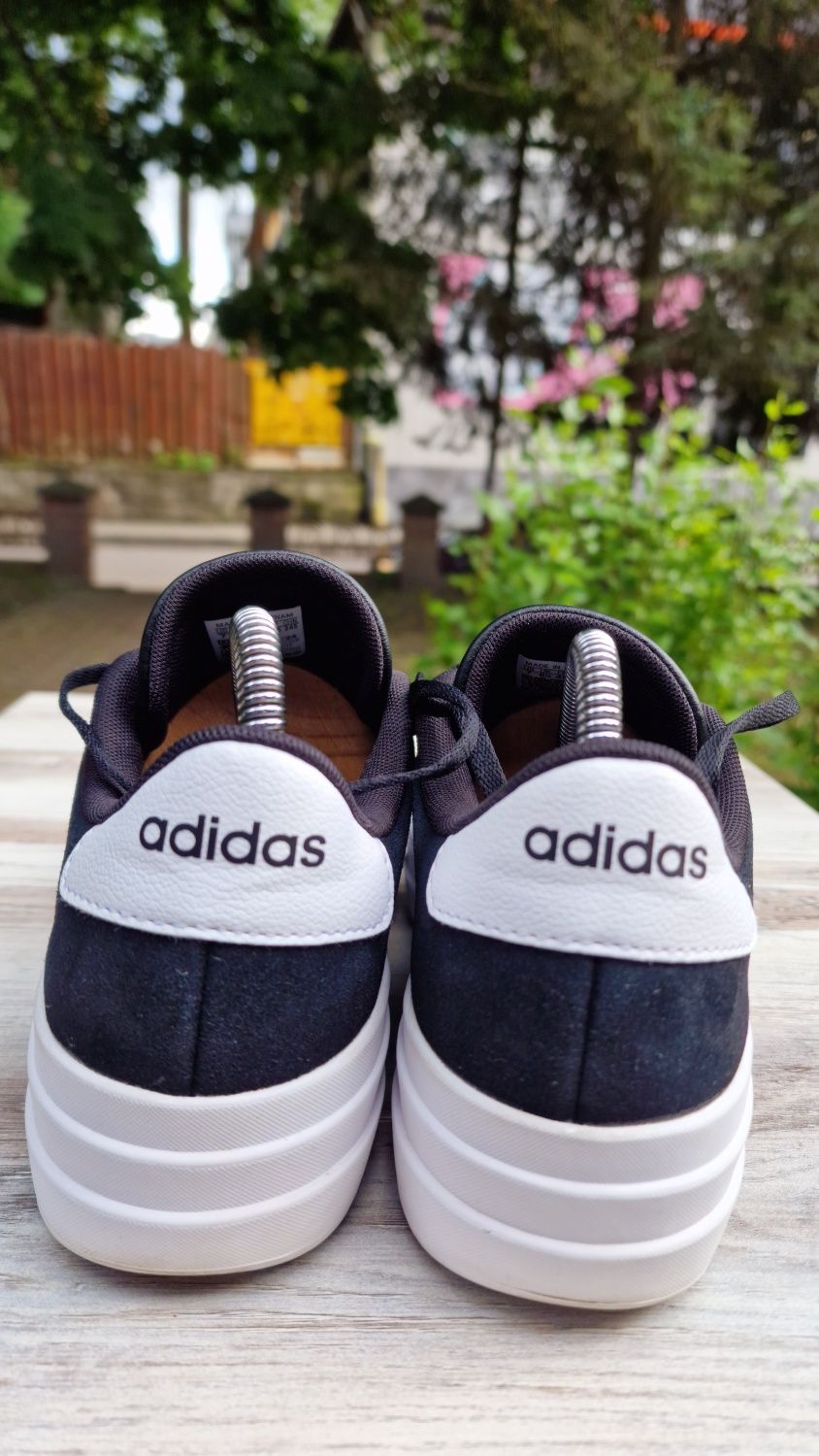 Снікерcи adidas VL Court Bold розмір 40
