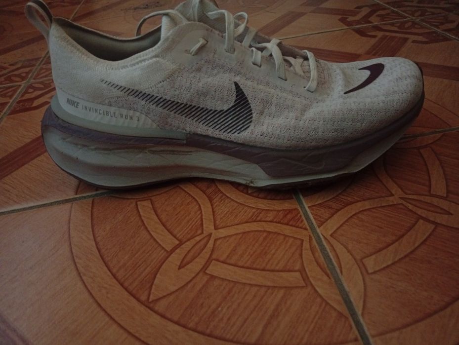 Чоловічі кросівки NIKE ZOOMX INVINCIBLE   RUN FK 3
