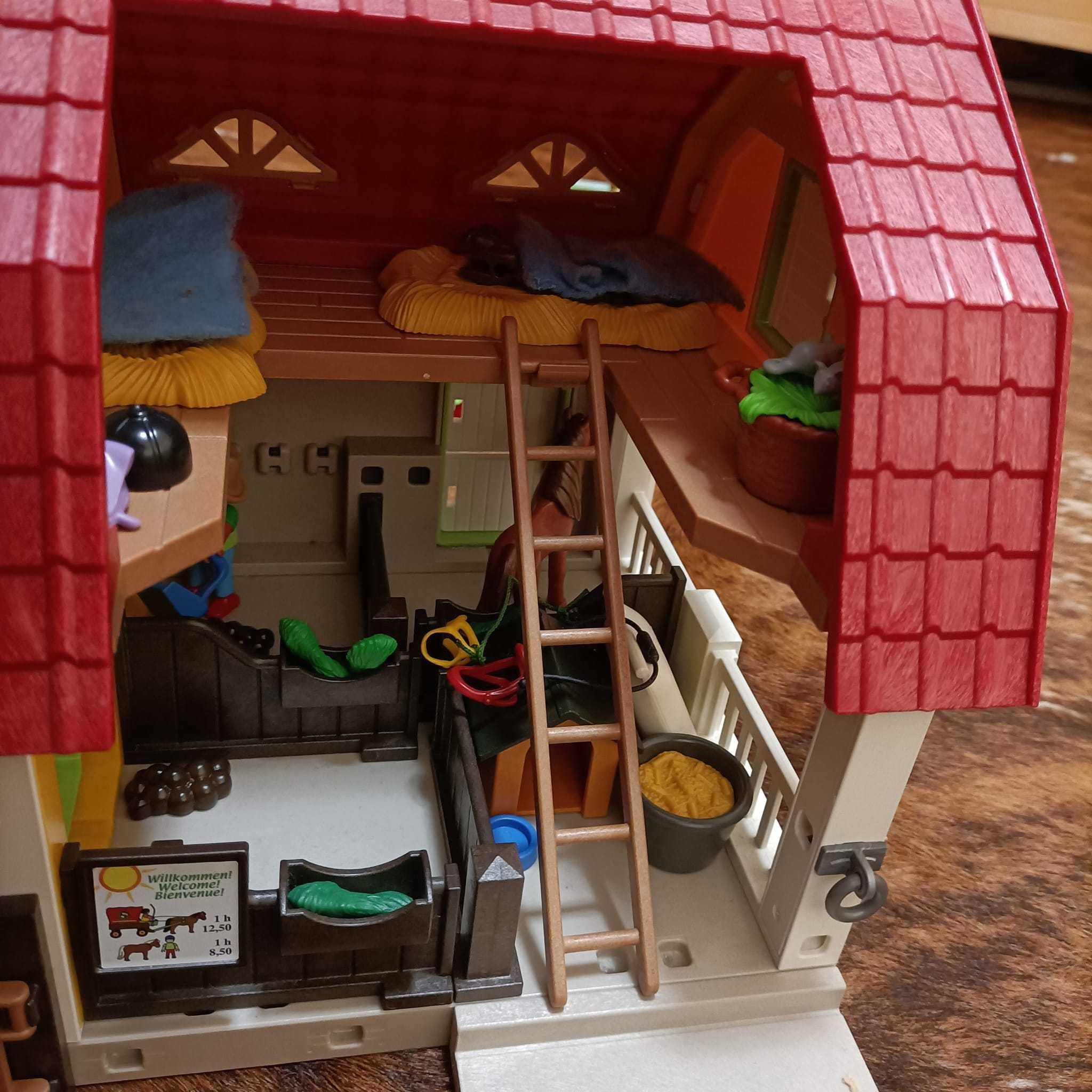 Playmobile Estábulo de Cavalos