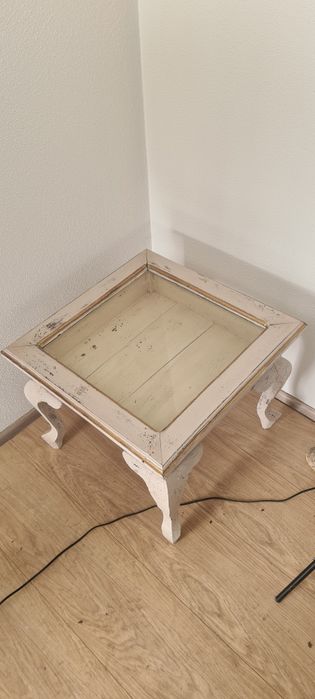 Rustykalny stolik kawowy