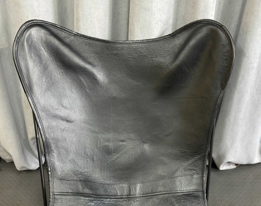 Чорне вінтажне шкіряне крісло МЕТЕЛИК/шкіряні крісла/меблі з Європи